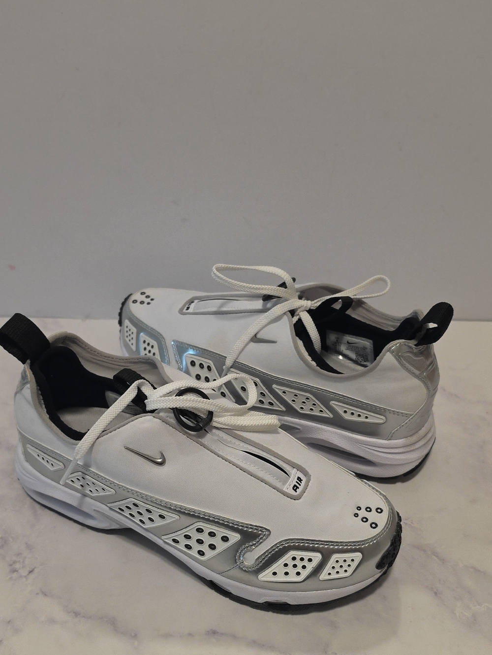 Nike Air Max SNDR SE Sneaker Brand New